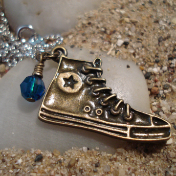 DOCTOR WHO Inspired SNEAKER Necklace (Tenth Doctor Who)